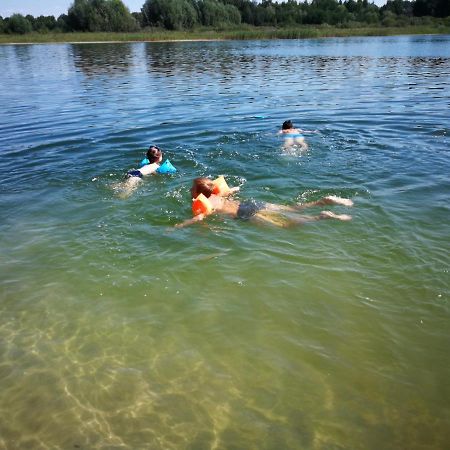 Domki Domek Na Jeziorem Wilczynskim Budzislawskim , Las, Osobno Ogrodzony 2-6 Osob- Klimatyzacja, Ogrzewanie, 62-550 Zygmuntowo Gm Wilczyn Екстериор снимка